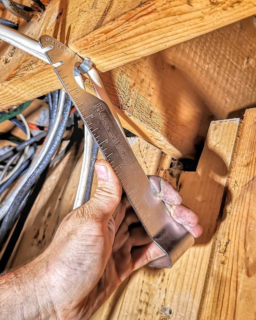 Quickest Way To Remove Staples From Electrical Wires RackATiers